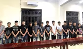 Khởi tố 18 đối tượng mang hung khí đi gây rối 