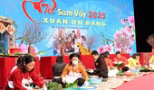 Tết sum vầy - Xuân ơn Đảng năm 2025
