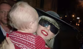 Lady Gaga "dọa ma" trẻ con