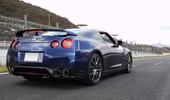 "Godzilla" Nhật Bản Nissan GT-R 2013 lập kỷ lục tốc độ 