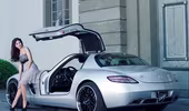 Ngắm "chân dài" thướt tha bên Inden Design Mercedes SLS AMG