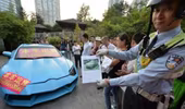 Cảnh sát Trung Quốc bắt được siêu xe Lamborghini hàng nhái