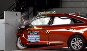Hyundai Sonata 2015 vỡ tan tành trong bài kiểm tra độ an toàn