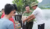 Nghĩa tình Thủ đô gửi tới đồng bào vùng ngập lụt ở Thanh Liêm, Hà Nam