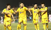 V-League 2024/25: SLNA đẩy Hải Phòng xuống khu vực nguy hiểm