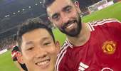 Hai Long tươi rói chụp cùng ngôi sao số 1 MU bị anh che mờ