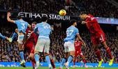 Tranh cãi khi Liverpool bị tước bàn thắng vào lưới Man City