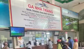 Vé tàu Bắc - Nam “cháy” sau vài tiếng mở bán, đường sắt lập thêm tàu mới