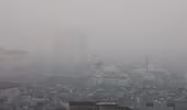 Khu vực Hà Nội sáng sớm nay chìm trong sương mù, có phải hiện tượng bất thường?