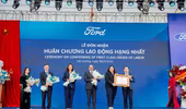 Ford Việt Nam đón nhận Huân chương Lao động Hạng Nhất