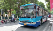 Xe buýt Hà Nội hoạt động xuyên Tết Ất Tỵ phục vụ nhân dân đi lại
