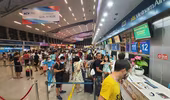 Nhiều ý kiến trái chiều khi sân bay Đà Nẵng thu 100.000 đồng/lượt lối đi ưu tiên