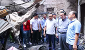 Phó Thủ tướng kiểm tra hiện trường, chỉ đạo khắc phục hậu quả vụ cháy ở Trung Kính