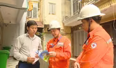  Hà Nội: “Đi từng ngõ - gõ từng nhà” hướng dẫn người dân sử dụng điện an toàn