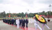 Các đồng chí lãnh đạo, nguyên lãnh đạo Đảng, Nhà nước vào Lăng viếng Chủ tịch Hồ Chí Minh