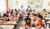 Hà Nội đôn đốc việc hỗ trợ bữa ăn bán trú cho học sinh tiểu học năm học 2025-2026