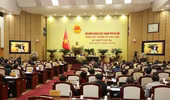 Hà Nội hỗ trợ 3 tháng lương cho 25 lãnh đạo nghỉ việc khi thí điểm chính quyền đô thị