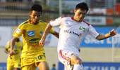Đá V-League, lương... 1 triệu đồng 