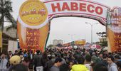 Tưng bừng ngày hội bia Hà Nội 2012 