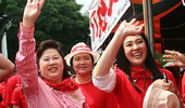 Chị gái Thủ tướng Thái Lan trúng cử ghế nghị sĩ