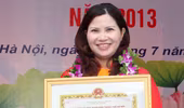 DS. Lê Thị Bình nhận bằng khen “Doanh nhân tiêu biểu Thủ đô”