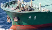 Nhật Bản bắt giữ thủy thủ vụ lật tàu