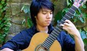 Thần đồng guitar cổ điển trình diễn tại Hà Nội
