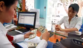 Người dân thích nhận kiều hối bằng tiền Việt