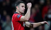 Van Persie cân nhắc tương lai