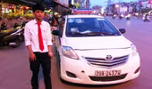 Gây tai nạn, lái xe taxi điên cuồng bỏ chạy