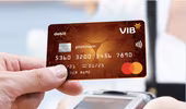 Cách VIB bảo vệ toàn diện cho chủ thẻ quốc tế phát hành nhanh