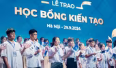 Vinschool trao học bổng kiến tạo cho 30 học sinh xuất sắc vượt khó