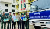 Vinamilk kịp thời hỗ trợ 48 tấn sản phẩm dinh dưỡng đến bà con vùng lũ miền Trung và Tây Nguyên