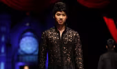 Nam "chân dài" tranh tài trong Vietnam’s next top model 2013