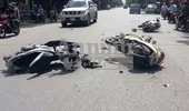 Tai nạn xe máy liên hoàn trên phố, 3 người bị thương