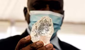 Tìm thấy viên kim cương lớn thứ ba thế giới