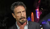 ‘Cha đẻ’ phần mềm diệt virus John McAfee chết trong tù