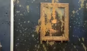 Người biểu tình hắt súp vào bức tranh Mona Lisa nổi tiếng
