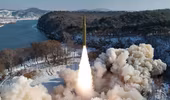Hàn Quốc: Triều Tiên dường như đã phóng ‘tên lửa siêu lớn’
