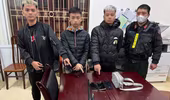 "Kẹp ba" diễu phố, ba thanh niên bị lực lượng 141 phát hiện mang theo "vũ khí nóng"