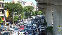 Hiệu trưởng chịu trách nhiệm nếu để học sinh đi xe máy khi chưa đủ quy định đến trường