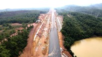 Cao tốc Bùng- Vạn Ninh qua Quảng Bình, Quảng Trị sẽ thông xe vào 30-4