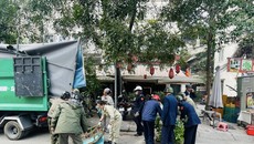 Công an phường Thụy Khuê quyết liệt đảm bảo trật tự đô thị dịp Tết dương lịch 2025