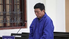 Truy sát anh trai vì không đến dự tiệc đầy tháng cháu