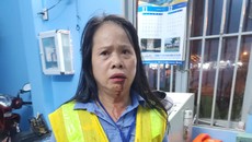 Nhân viên gác chắn bị đánh gãy mũi vì không mở barie cho xe máy vượt tàu hoả