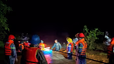 Lực lượng Công an nhân dân tập trung ứng phó với lũ đặc biệt lớn tại Khánh Hòa, Đắk Lắk và Gia Lai 