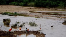 Chịu ảnh hưởng nghiêm trọng nhất trong mưa lũ lịch sử, Đà Nẵng còn 60 xã, phường bị gián đoạn cấp điện