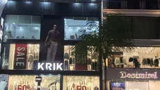 Black Friday: Giảm giá sâu từ cửa hàng tới “chợ mạng”