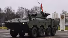 Belarus khẳng định năng lực lục quân khi biên chế thiết giáp BTR V2 8×8 hiện đại