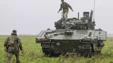 Hàng chục binh sĩ Anh đổ bệnh khi ngồi thiết giáp 10 triệu USD